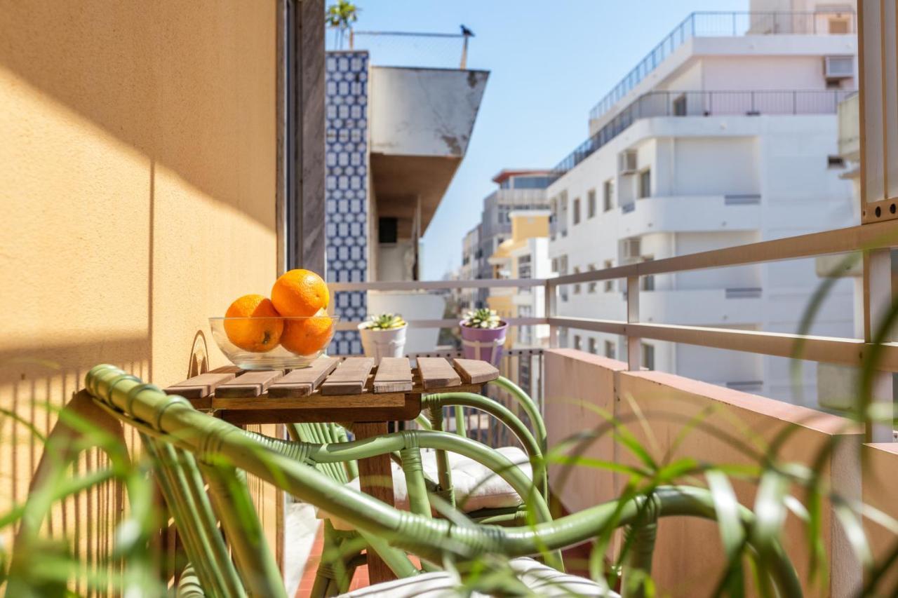 Magic Theatre Faro Center Apartment Bagian luar foto