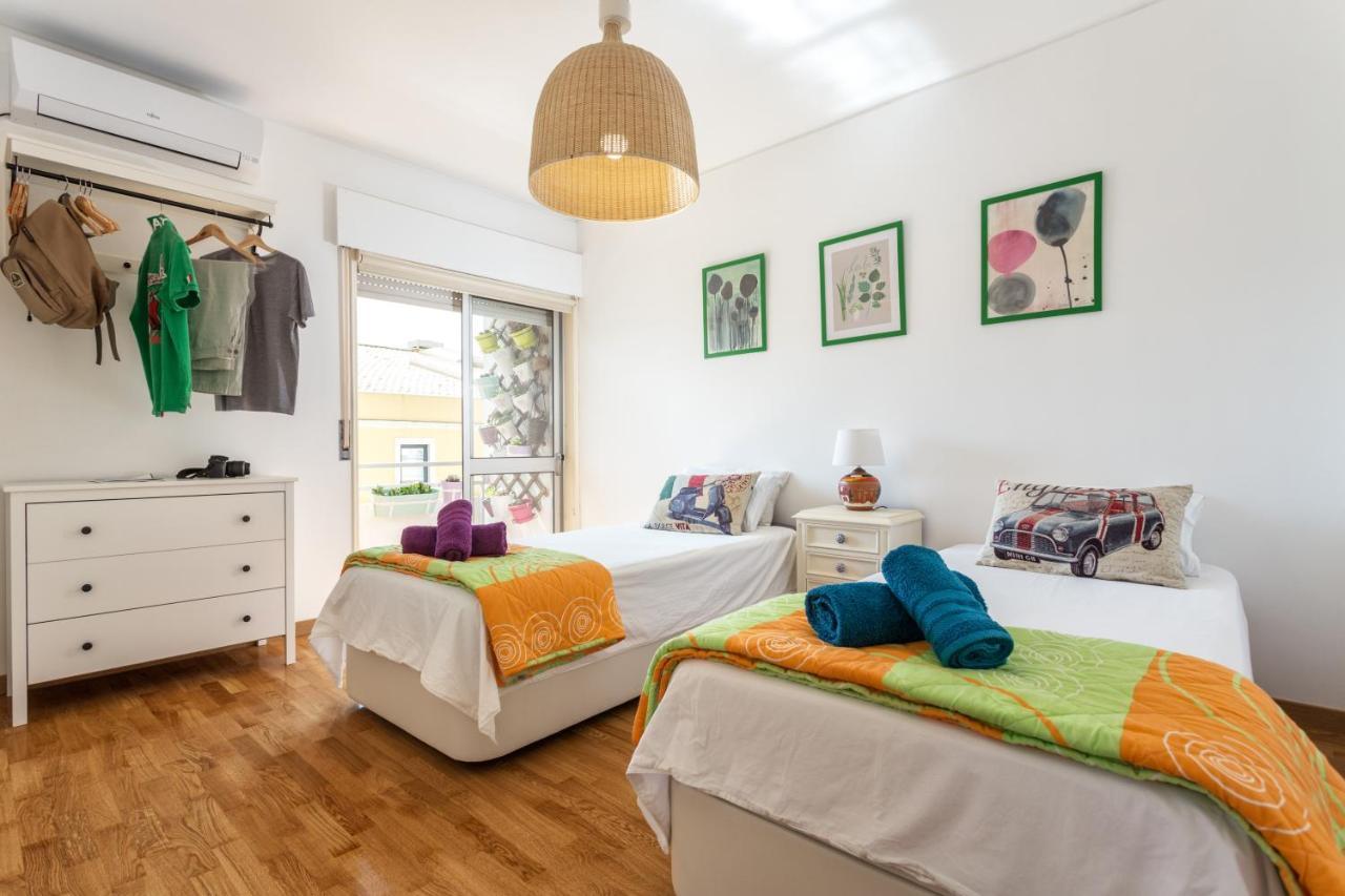Magic Theatre Faro Center Apartment Bagian luar foto