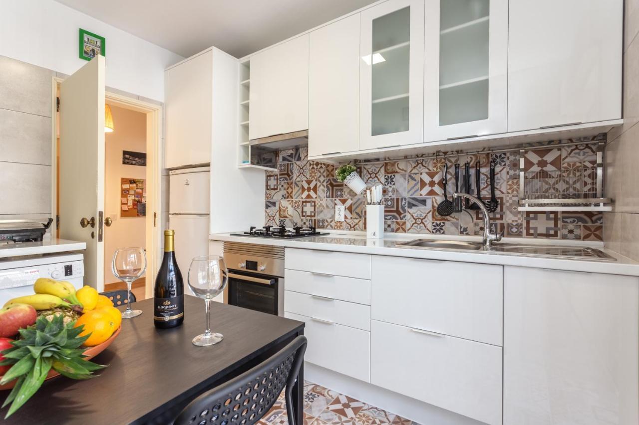 Magic Theatre Faro Center Apartment Bagian luar foto