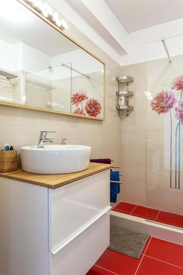 Magic Theatre Faro Center Apartment Bagian luar foto