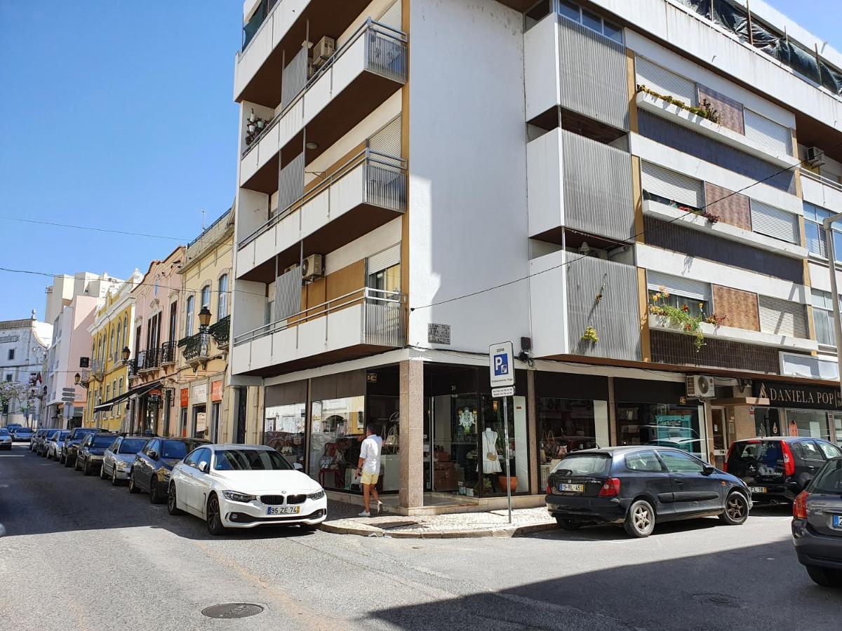 Magic Theatre Faro Center Apartment Bagian luar foto